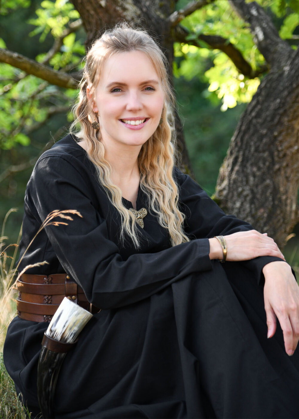 Leichtes Mittelalterkleid Milla, Wikingerkleid, schwarz – Bild 3