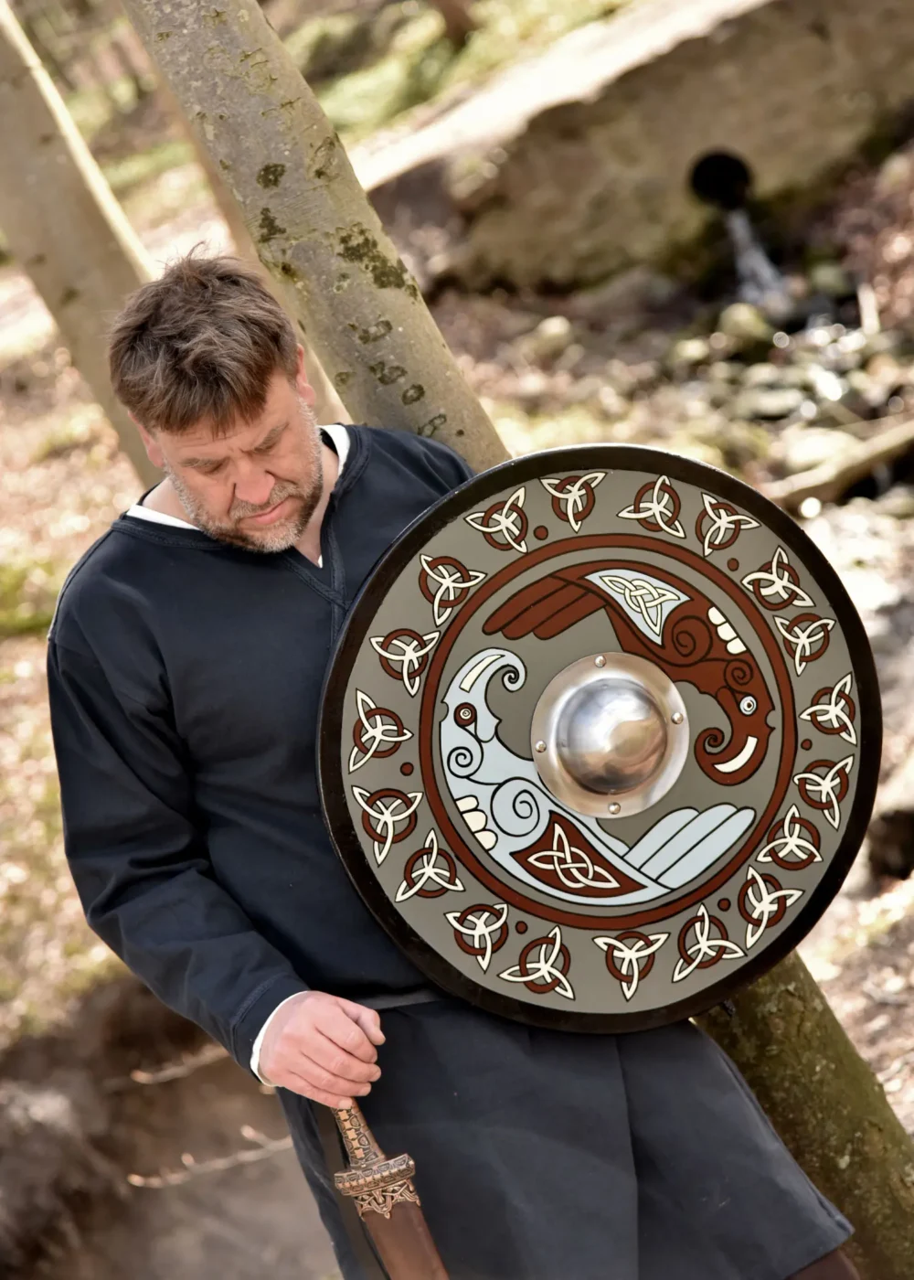 Wikingerschild mit Raben-Motiv und Triquetras, 61 cm (24 Zoll) – Bild 2
